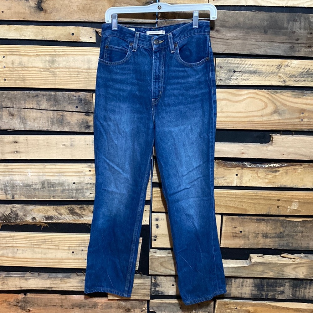 Women’s Levi’s Premium 70’s High Straight Medium Wash Jeans Size 27